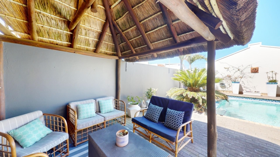 10 Bedroom Property for Sale in Summerstrand Eastern Cape